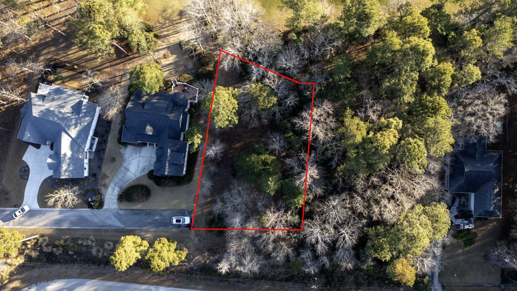 413 River Crest Drive | Golf Course Lot